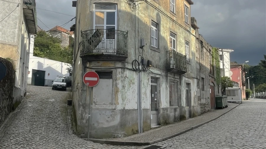 Moradia T3 para Venda em Gouveia (São Pedro e São Julião)