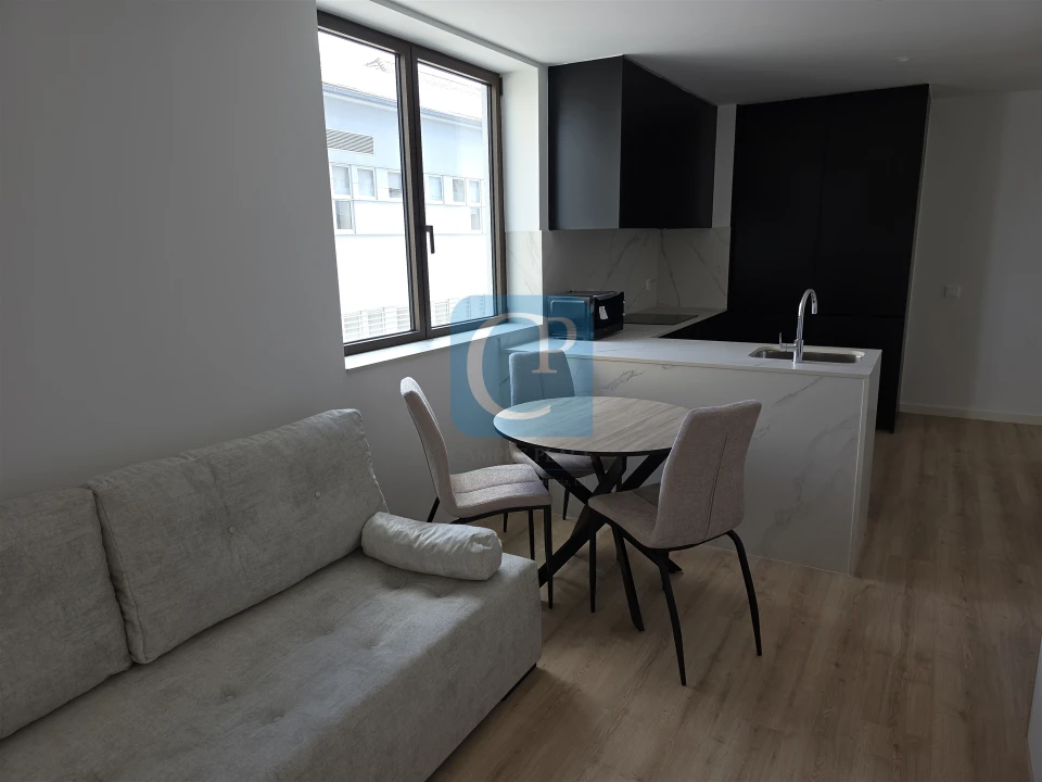 Apartamento T1 para Venda em Paranhos Foto 7