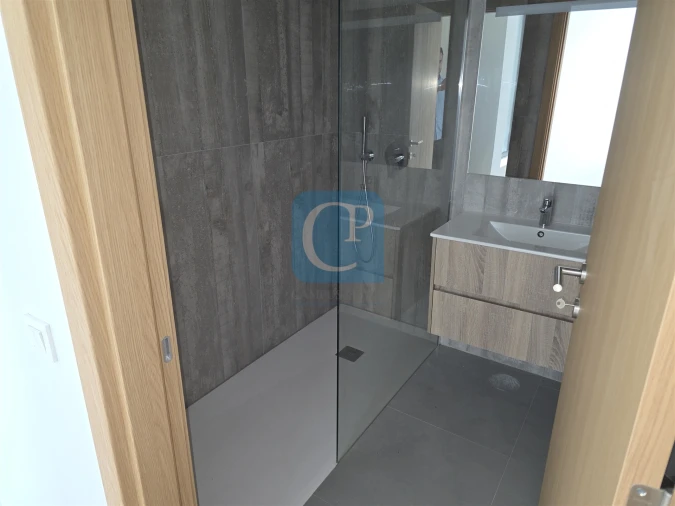 Apartamento T1 para Venda em Paranhos Foto 2