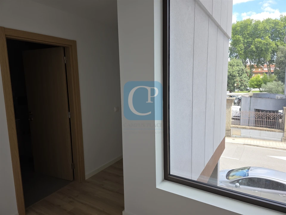 Apartamento T1 para Venda em Paranhos Foto 3