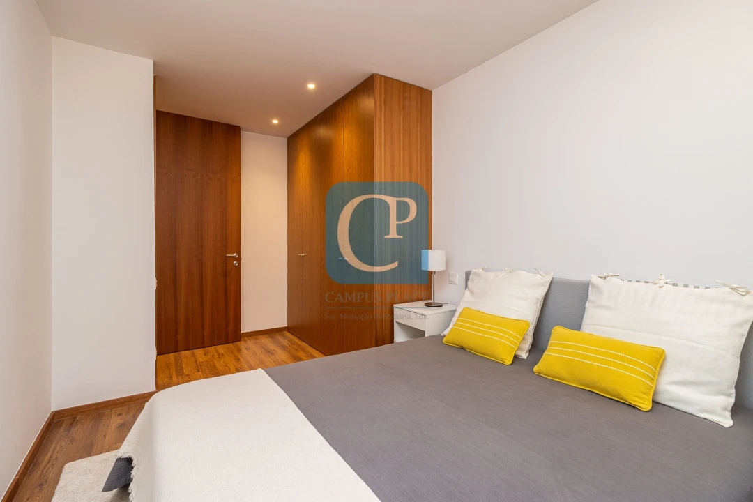 Apartamento T1 para Arrendamento em Paranhos Foto 14