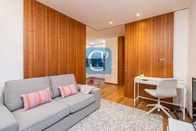 Apartamento T1 para Arrendamento em Paranhos