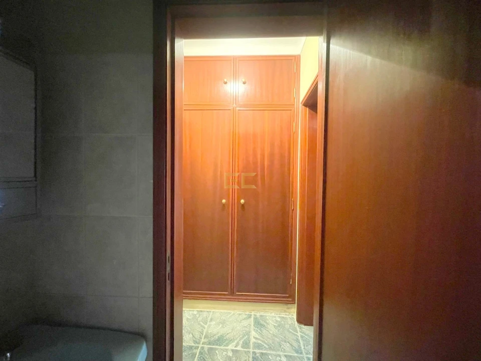 Moradia T4 para Venda em Cadima Foto 28