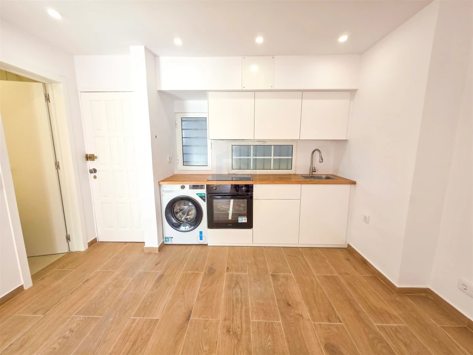 Apartamento T1 para Venda em Albufeira e Olhos de Água Foto 13