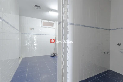 Moradia T7 para Venda em Negreiros e Chavão
