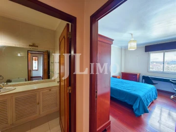 Apartamento T3 para Venda em Marvila