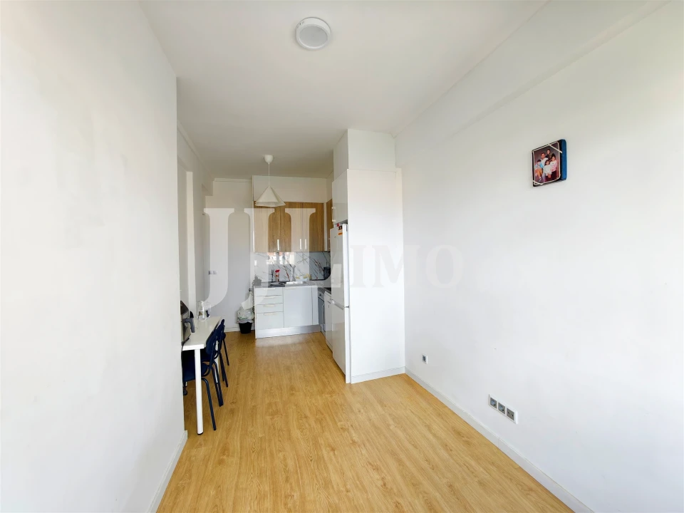 Apartamento T2 para Venda em Sacavém e Prior Velho Foto 9
