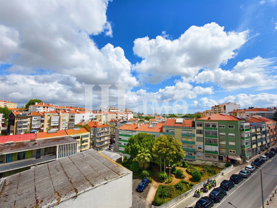 Apartamento T2 para Venda em Sacavém e Prior Velho Foto 10