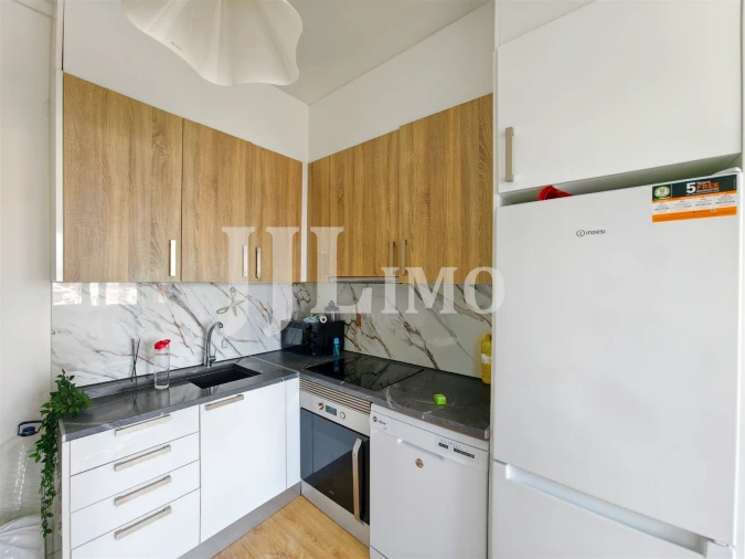 Apartamento T2 para Venda em Sacavém e Prior Velho Foto 14