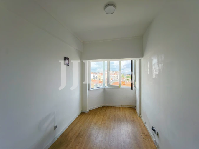 Apartamento T2 para Venda em Sacavém e Prior Velho Foto 11