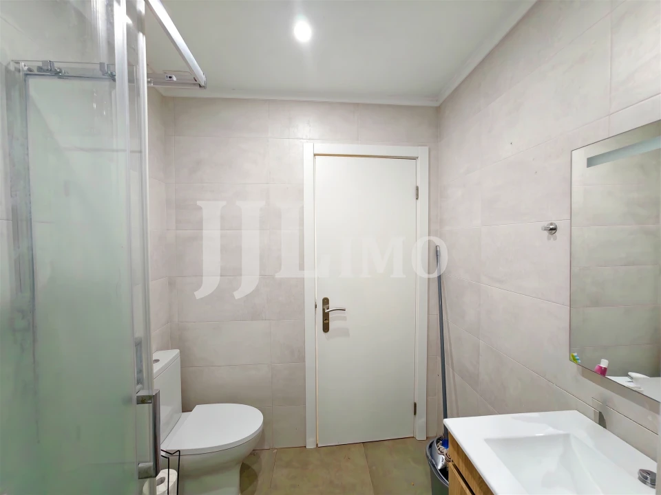 Apartamento T2 para Venda em Sacavém e Prior Velho Foto 13