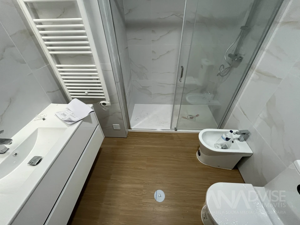 Apartamento T3 para Venda em Viseu Foto 9