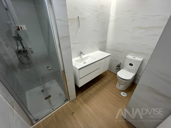 Apartamento T3 para Venda em Viseu Foto 13