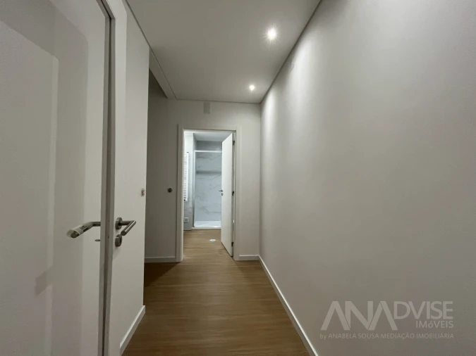 Apartamento T3 para Venda em Viseu Foto 8