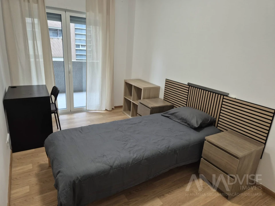 Apartamento T4 para Arrendamento em Viseu Foto 6