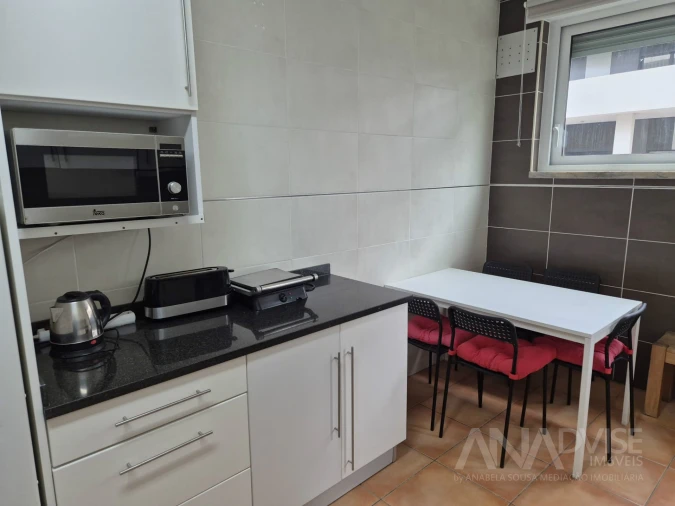 Apartamento T4 para Arrendamento em Viseu Foto 3