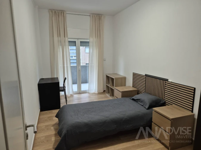 Apartamento T4 para Arrendamento em Viseu Foto 10