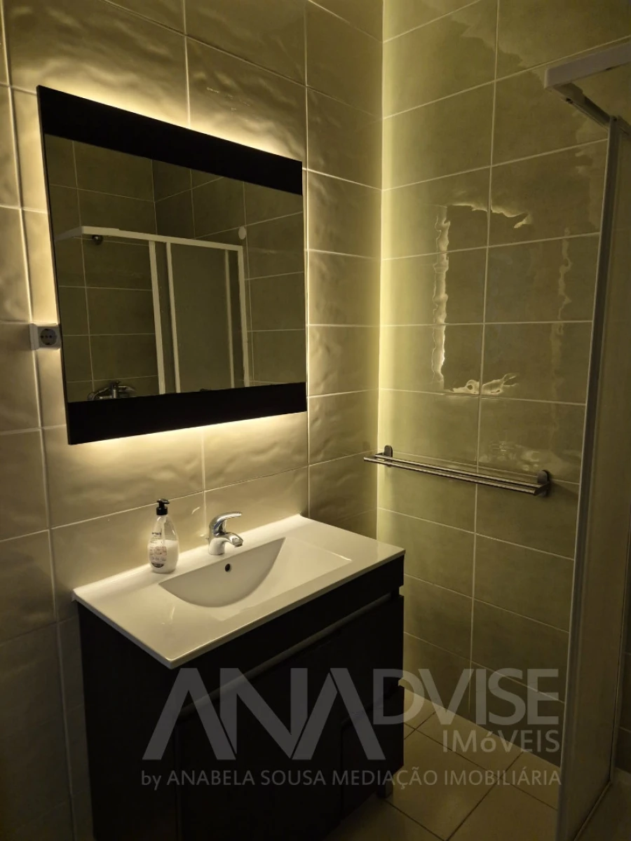 Apartamento T4 para Arrendamento em Viseu Foto 15