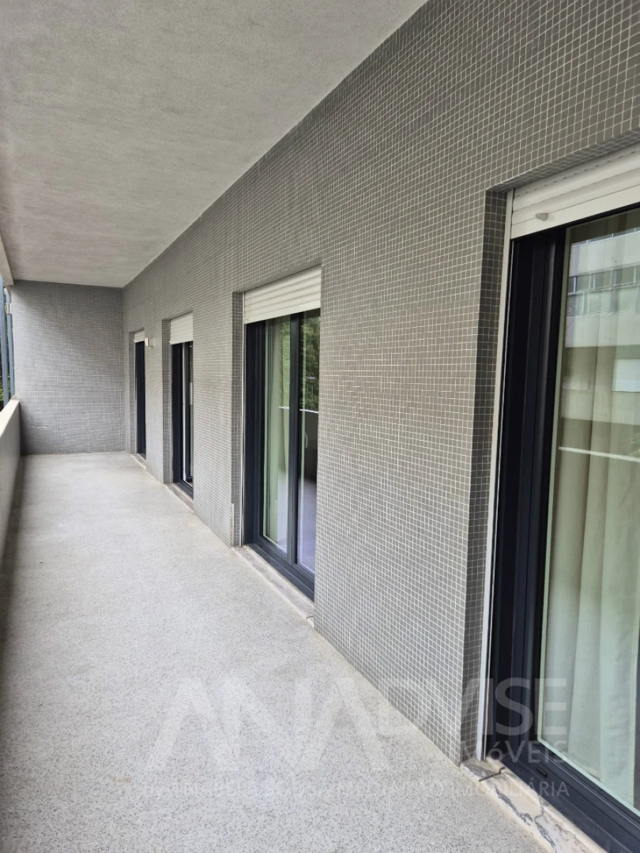 Apartamento T4 para Arrendamento em Viseu Foto 17