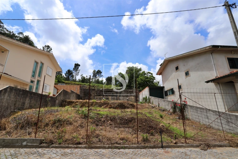 Terreno para Venda em Fornelo e Vairão Foto 5