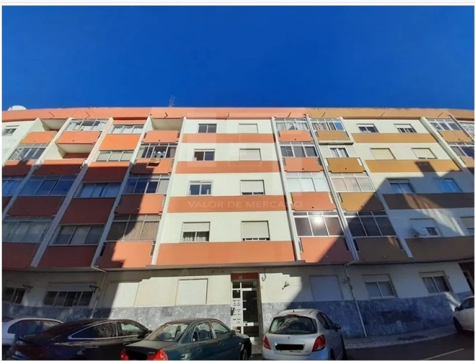 Apartamento T2 para Venda em Cacém e São Marcos Foto 11