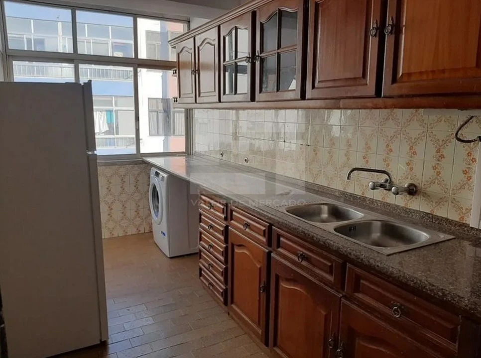 Apartamento T2 para Venda em Cacém e São Marcos Foto 1