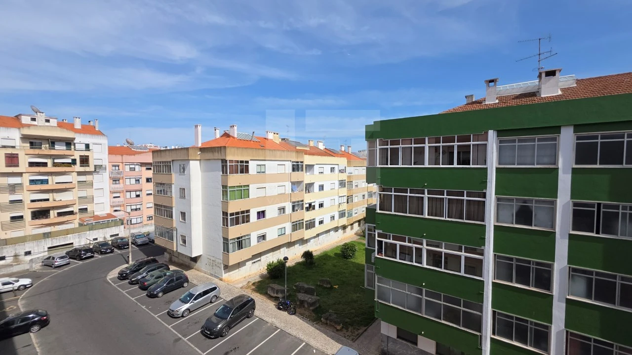 Apartamento T2 para Venda em Cacém e São Marcos Foto 36