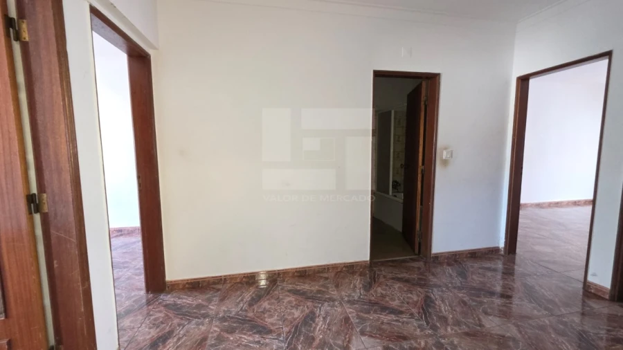 Apartamento T2 para Venda em Cacém e São Marcos Foto 38