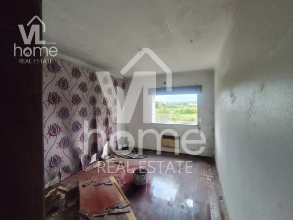Moradia T3 para Venda em Colmeias e Memória Foto 13