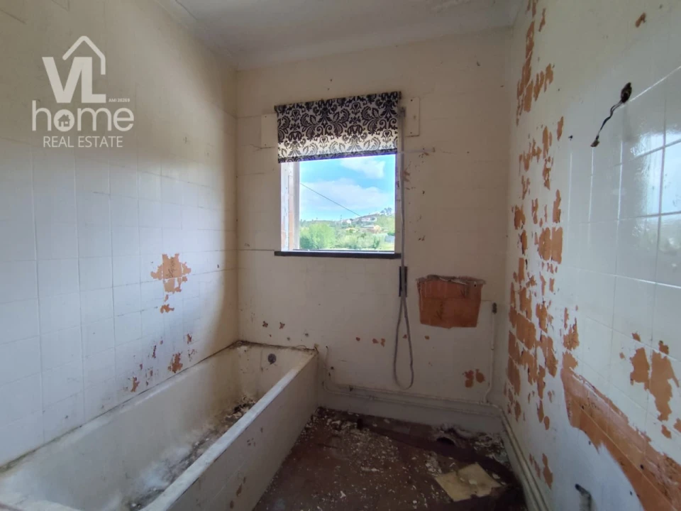 Moradia T3 para Venda em Colmeias e Memória Foto 15