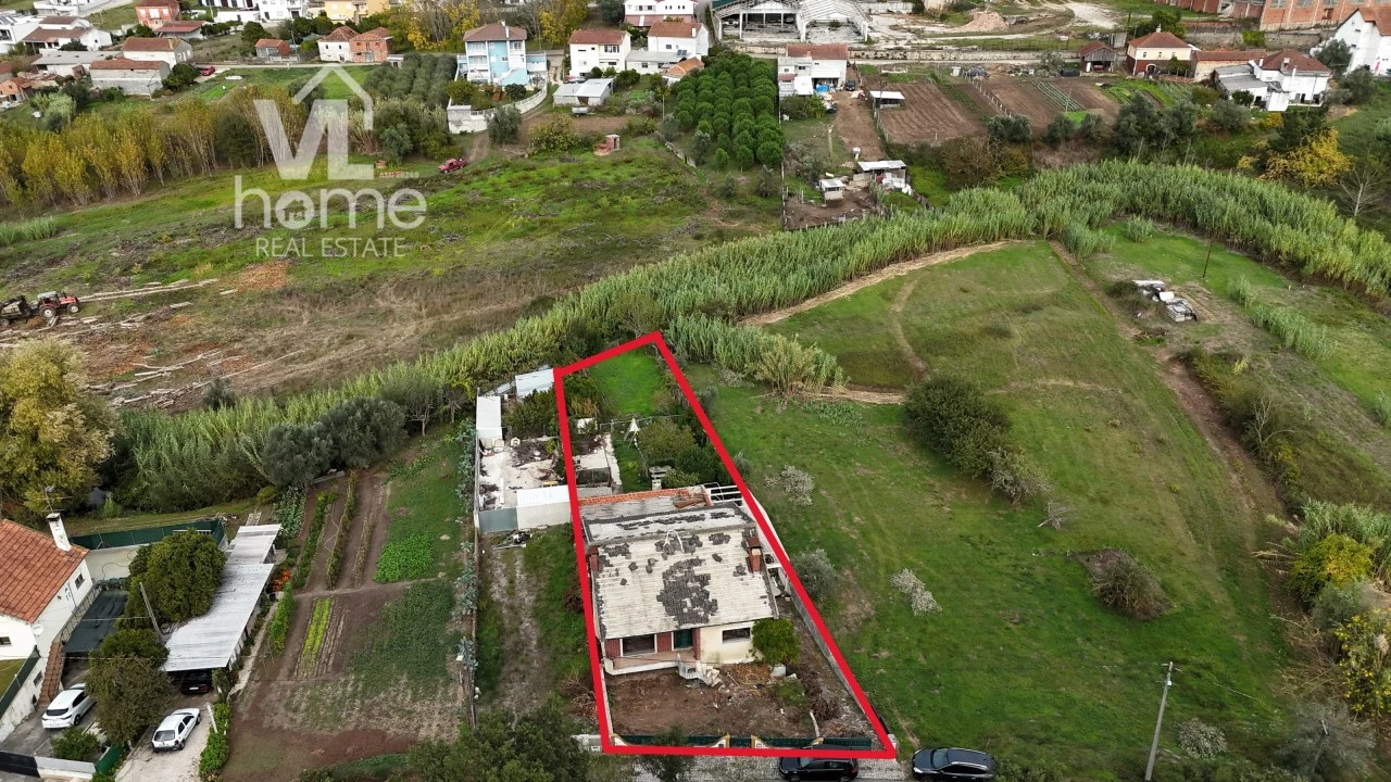Moradia T3 para Venda em Colmeias e Memória Foto 2