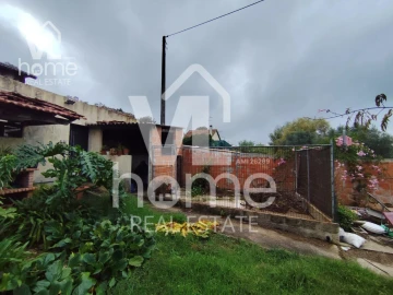 Moradia T3 para Venda em Colmeias e Memória