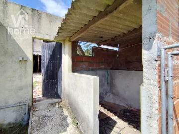 Moradia T3 para Venda em Colmeias e Memória