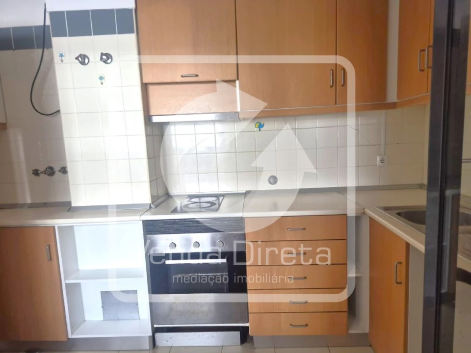 Apartamento T2 para Venda em Santa Clara Foto 1