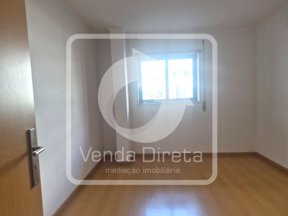 Apartamento T2 para Venda em Santa Clara Foto 9