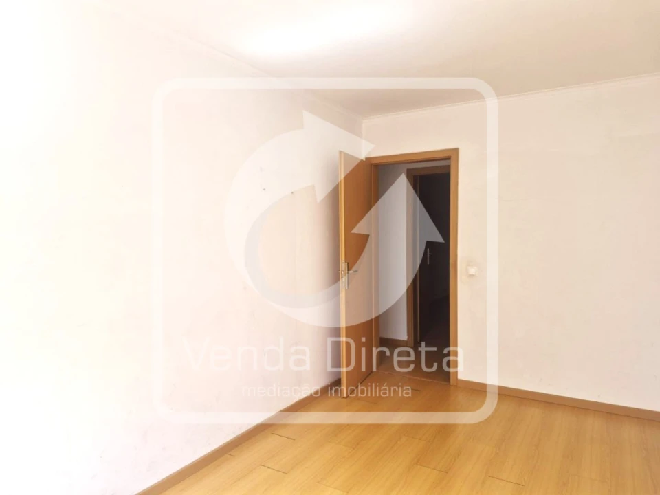 Apartamento T2 para Venda em Santa Clara Foto 11