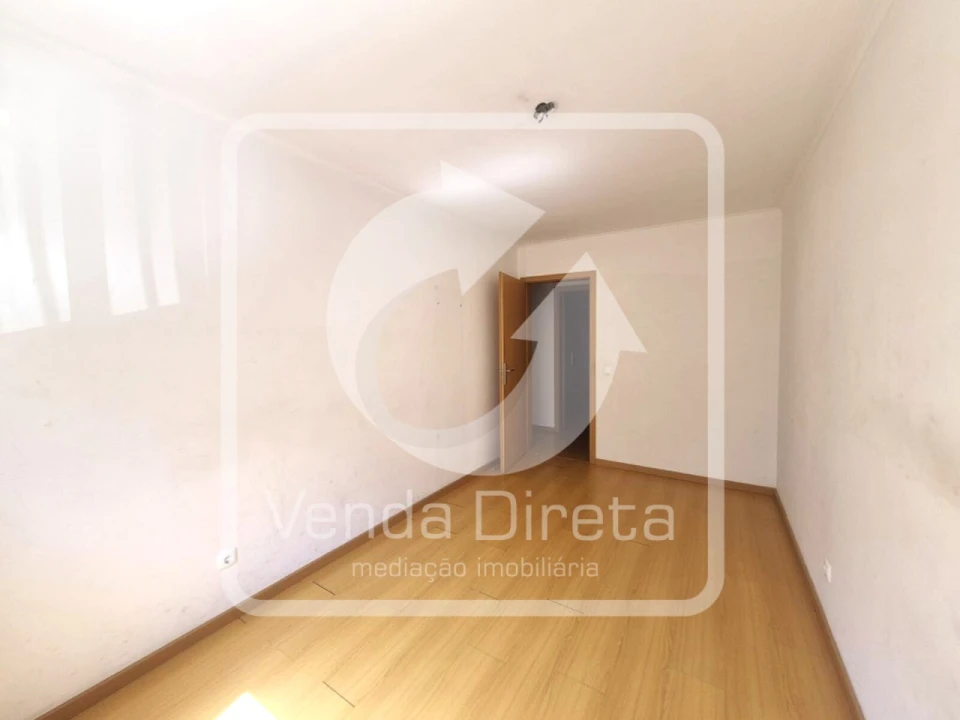 Apartamento T2 para Venda em Santa Clara Foto 13