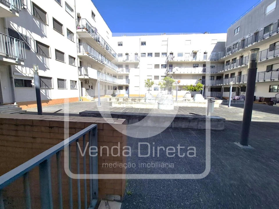 Apartamento T2 para Venda em Santa Clara Foto 23