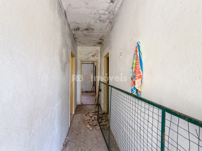 Moradia T3 para Venda em São Facundo e Vale das Mós Foto 6