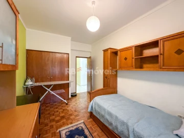 Apartamento T3 para Venda em Marvila, Ribeira Santarém, São Salvador, São Nicolau