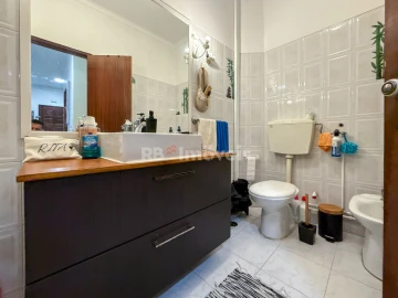 Apartamento T3 para Venda em Marvila, Ribeira Santarém, São Salvador, São Nicolau