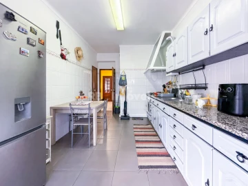 Apartamento T3 para Venda em Marvila, Ribeira Santarém, São Salvador, São Nicolau