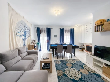 Apartamento T3 para Venda em Marvila, Ribeira Santarém, São Salvador, São Nicolau