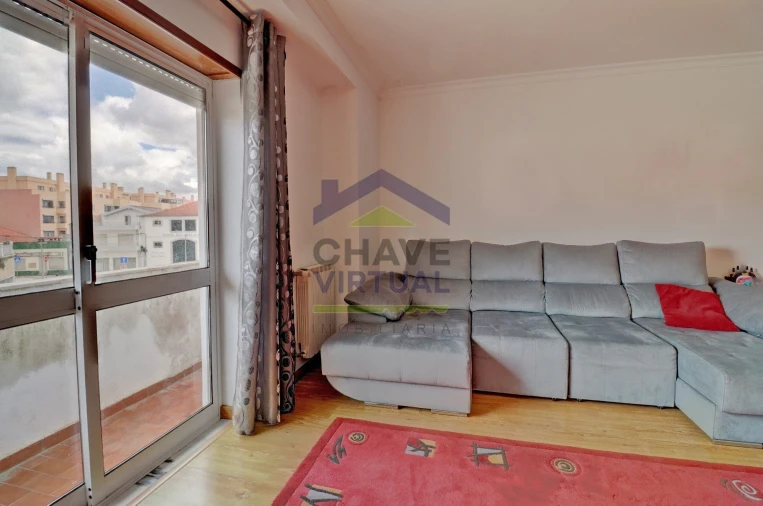 Apartamento T3 para Venda em Bombarral e Vale Covo Foto 4