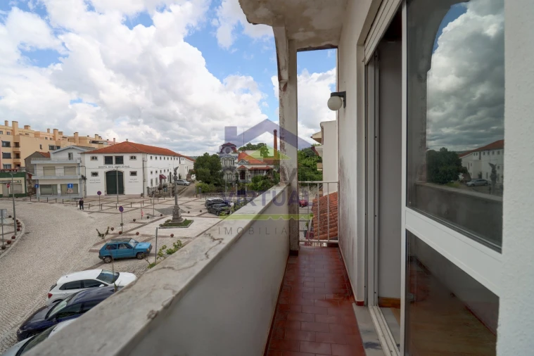 Apartamento T3 para Venda em Bombarral e Vale Covo Foto 6