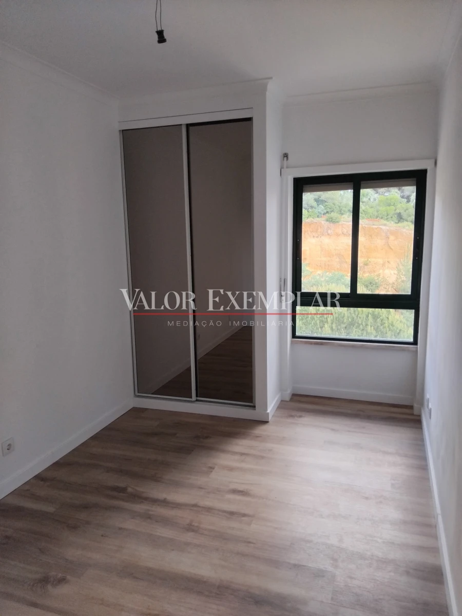 Apartamento T3 para Venda em Laranjeiro e Feijó Foto 5