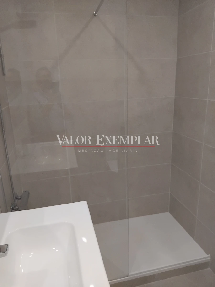 Apartamento T3 para Venda em Laranjeiro e Feijó Foto 7