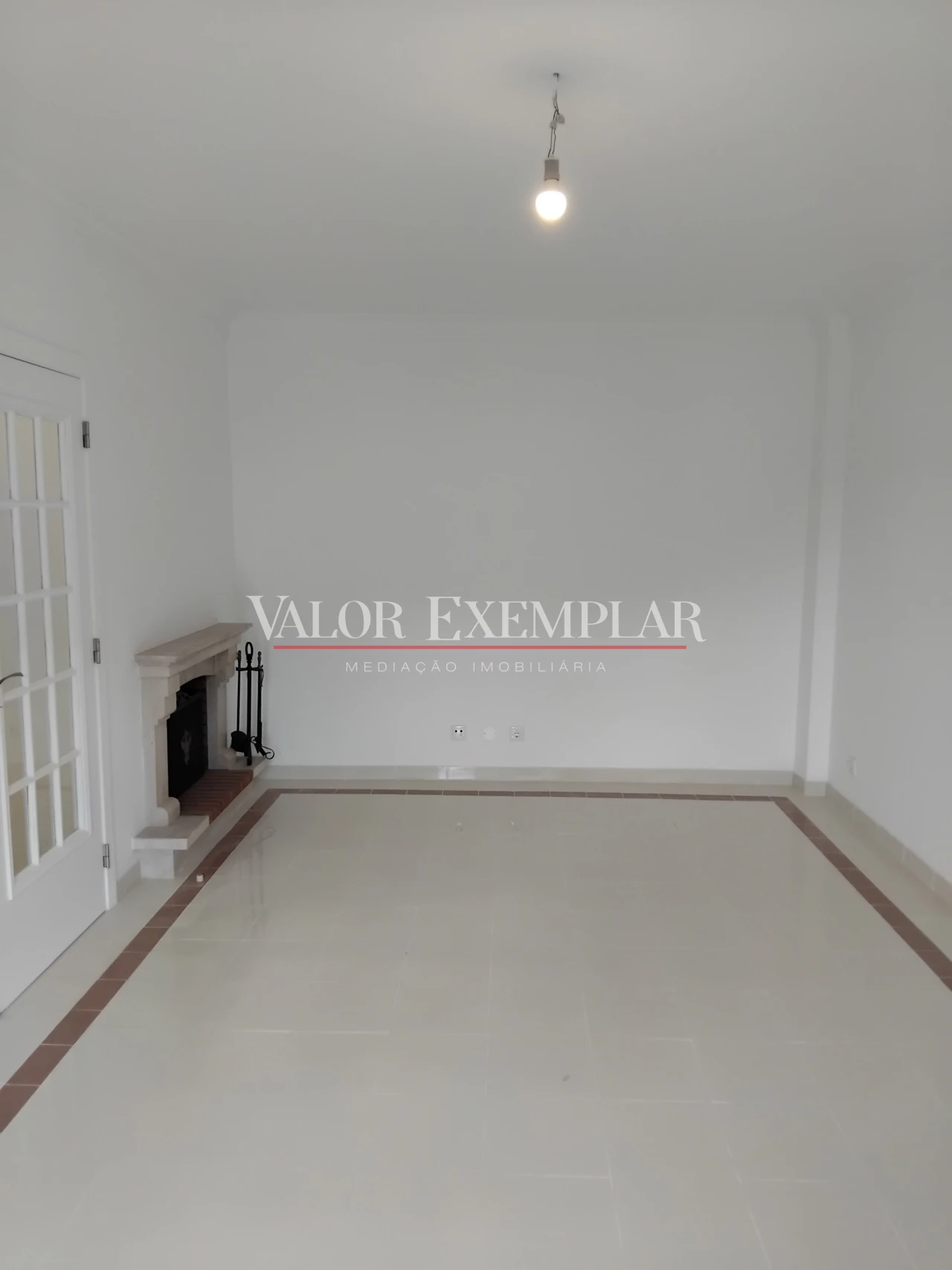 Apartamento T3 para Venda em Laranjeiro e Feijó Foto 2