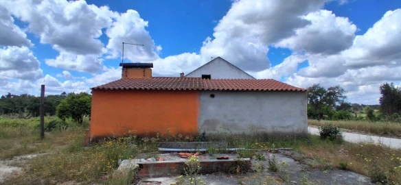 Moradia T2 para Venda em São Jose da Lamarosa