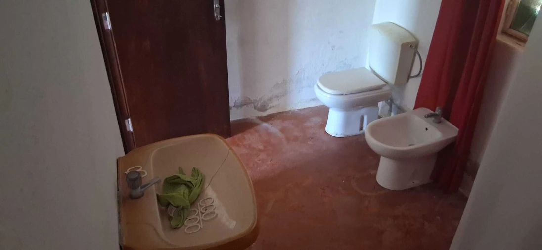 Moradia T2 para Venda em São Jose da Lamarosa Foto 8
